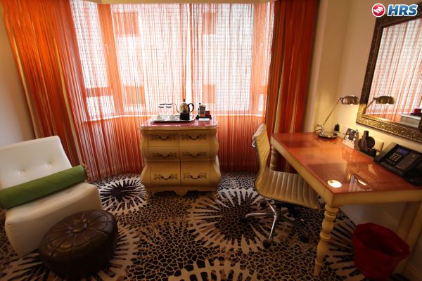 The Luxe Manor (Hongkong)